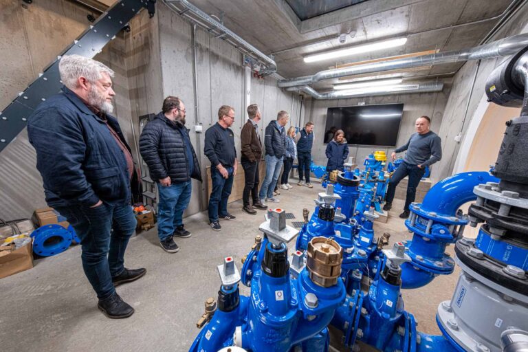 SSTTs norske arbeidsgruppe 2025 på besøk på Vannsenteret.